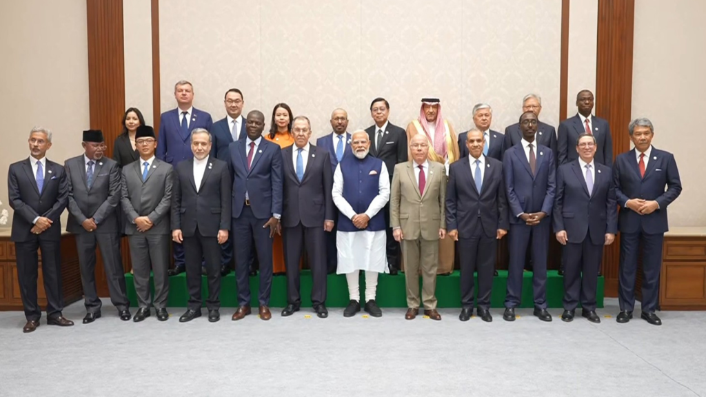 भारत में BRICS की हलचल